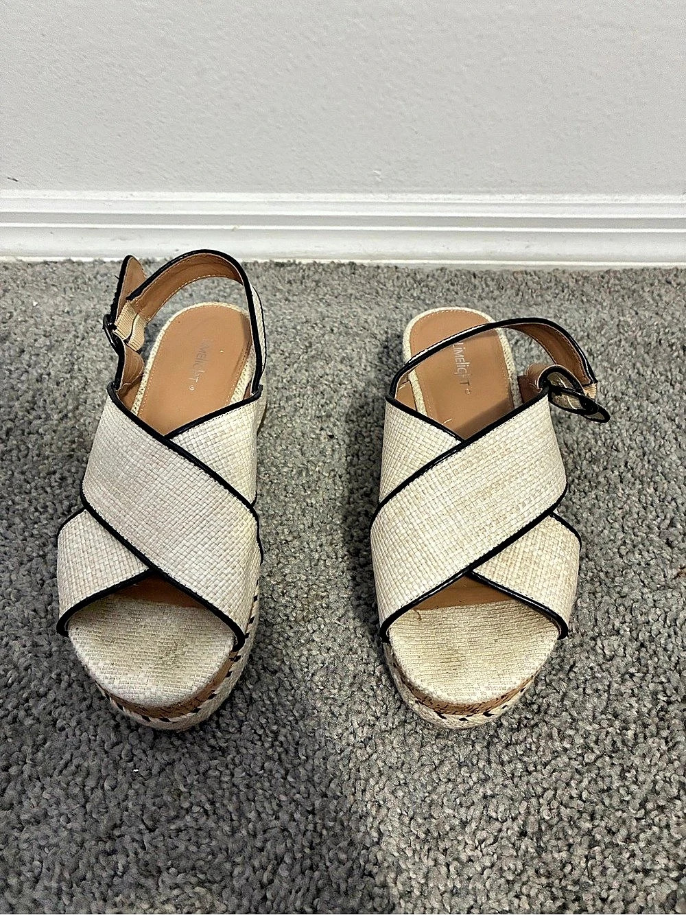 Limelight Shaela Wedge Sandals Cream & Black US 5.5